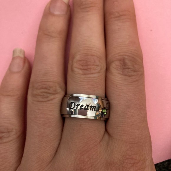 Green Austrian Crystal Dreams Ring - Picture 2 of 6